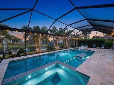 8806 Spinner Cove LN