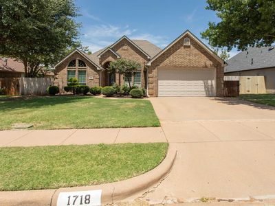 1718 Rockridge Dr