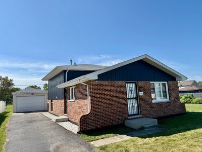Property at 931 Miller Pl, Phoenix, IL