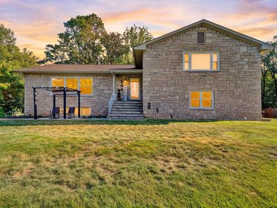 664 Lakeridge Cir