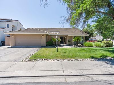 2816 Habsburg Cir