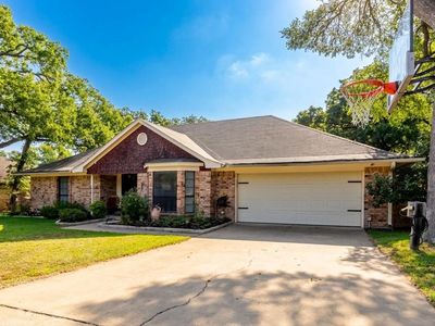 22 Greenbriar St