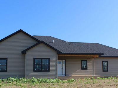 554 Creekside Cir