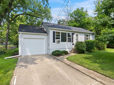 Property at 3906 Grove Ave, McHenry, IL