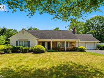 23 Sweetbriar Rd