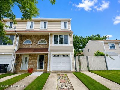 315 Lamberts Ln