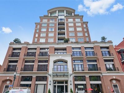 625 Saint Charles Ave APT 10A