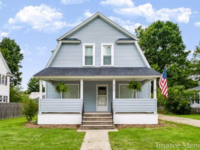 312 Emmons St SE