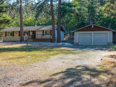602 White Fir Ln