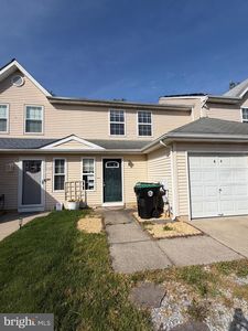 64 Highmeadows Dr