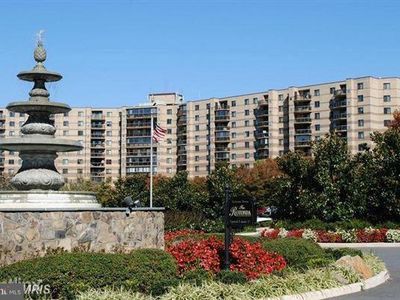 8340 Greensboro Dr APT 303