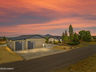 8205 N Reata Rd
