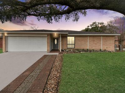 5838 Silver Forest Dr