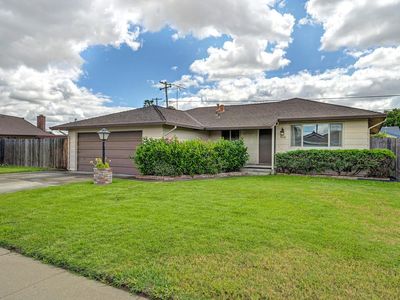 7430 Conrad Dr