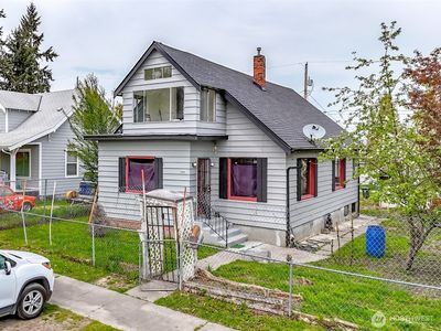 1437 E 30th Street