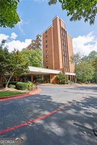 300 Johnson Ferry Rd NE UNIT B103