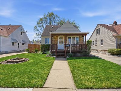 Property at 8292 Superior Ave, Center Line, MI
