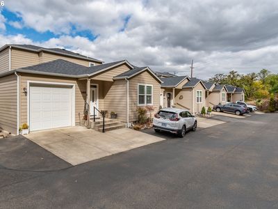 Property at 2489 SE Waldon Ave, Roseburg, OR