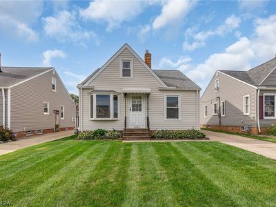 8323 Renwood Dr