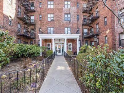 9850 67th Ave APT 5B