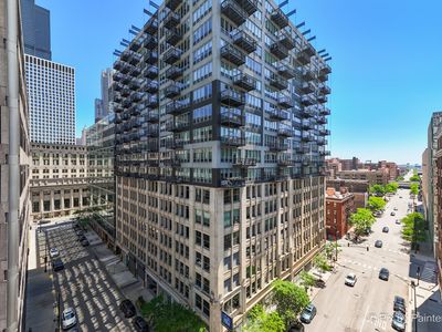 565 W Quincy St Unit 704