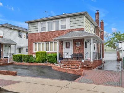 19 Gibson Boulevard
