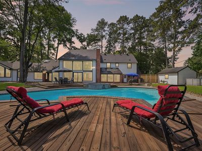 1211 Golden Bear Ln