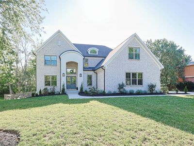 9200 Village Green Dr