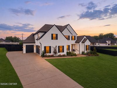 23 Clearwater Cv