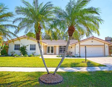 570 Royal Poinciana Ct