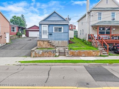 74 W Carey St