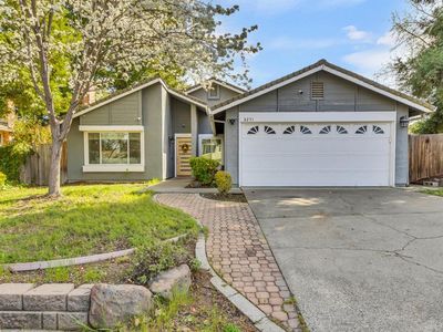 8251 Foxfire Dr