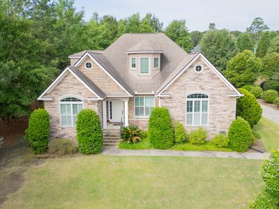 211 Twin Ponds Ln