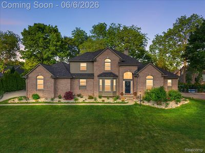 5768 Bellshire Ln