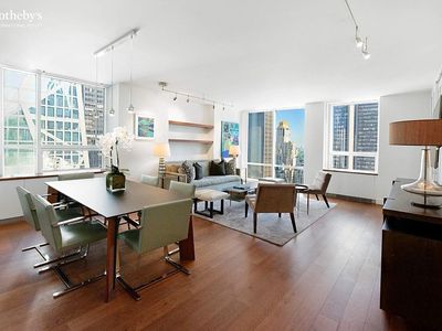 15 W 53rd St #24F