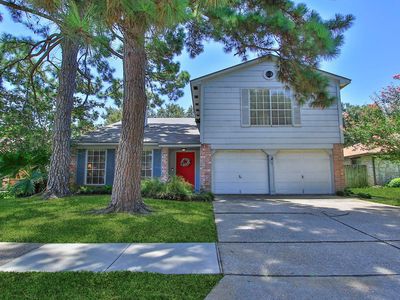 4835 Ingleside Ct