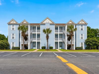 111 Fountain Pointe Ln. #202