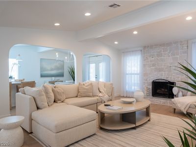 8817 Pesaro Dr