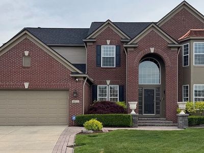 48521 Bay Harbor Dr
