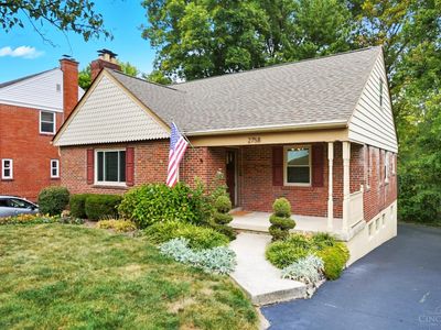 2758 Losantiridge Ave