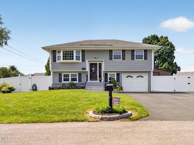 33 Hawthorne Court
