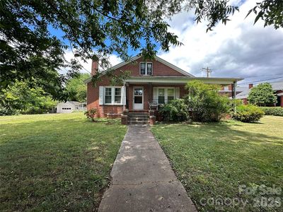 502 Connelly Springs Rd SW