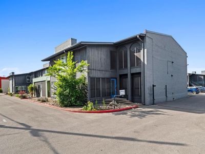 909 Reinli St APT 101
