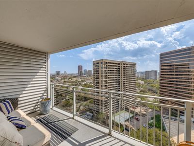 3883 Turtle Creek Blvd APT 2214