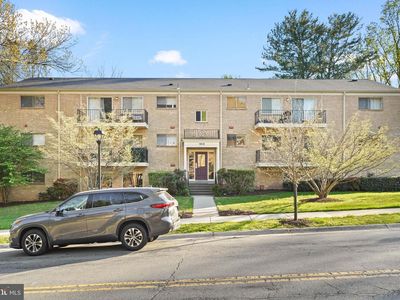 10630 Montrose Ave APT 104