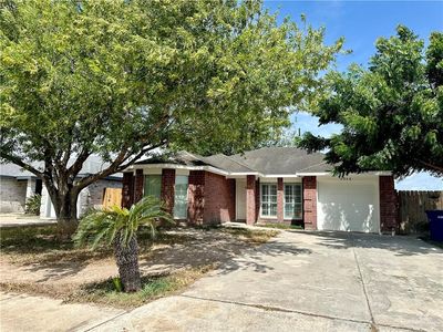 Property at 2948 Diedorf Dr, Edinburg, TX