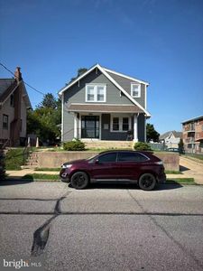 1923 Grant Ave