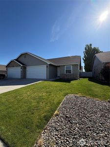 Property at 913 S 90th Avenue #2, Yakima, WA