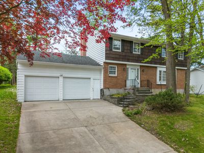 2504 Lynnhurst Dr
