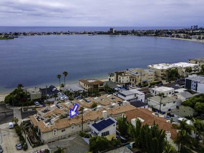 3701 Riviera Dr APT 4